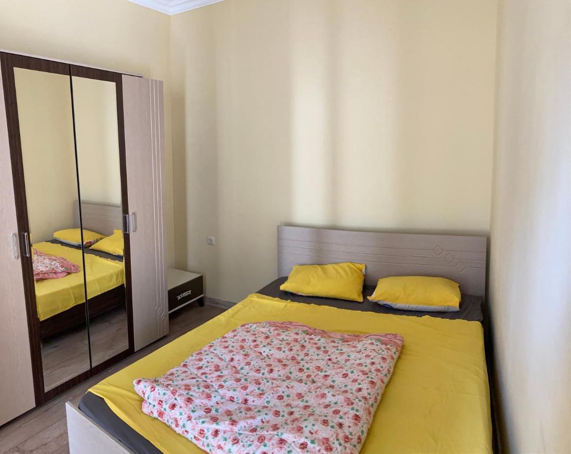 Big, Comfortable Apartment In Batumi Near The Sea Exterior photo